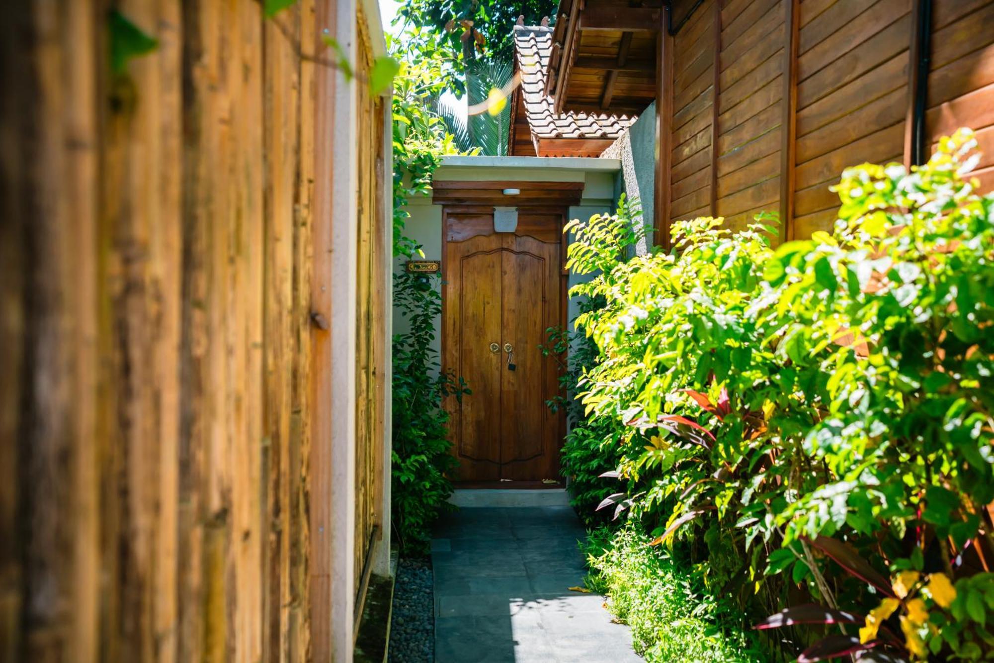 Ngesil Private Joglo & Pool Hotel Ubud Exterior foto